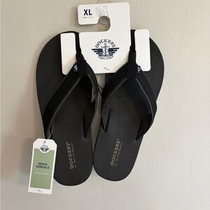 Dockers Men's Black Flip Flops